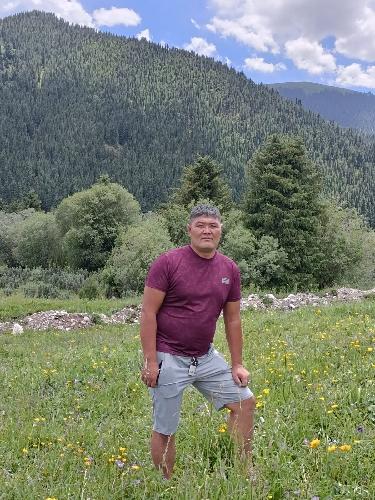 Болат Отарбаев