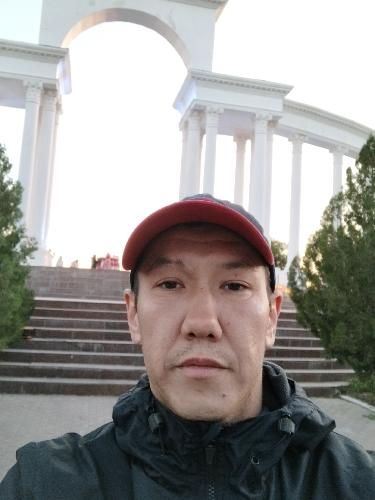 Олжас Алтаев