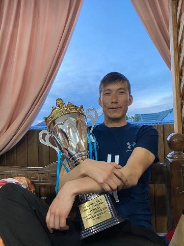 Алмат Шакетов