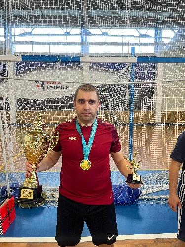 Виталий Свежинов