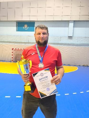 Антон Краев