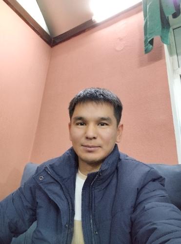 Женисбек Курманали