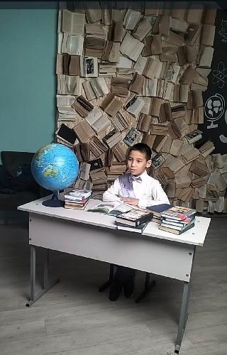 Бахыт Дінислам