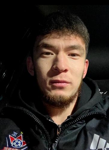 Азамат Есенгалиев