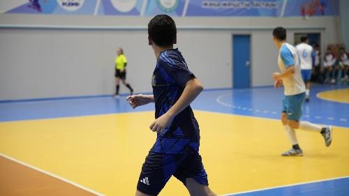 Бақдәулет Азат
