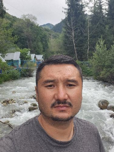 Saken Khivaliev