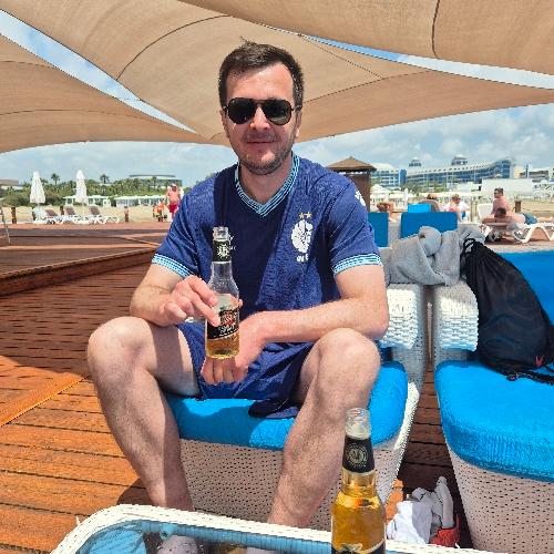 Антон Лобанов