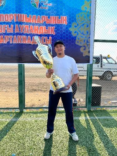 Omirzak Esenai