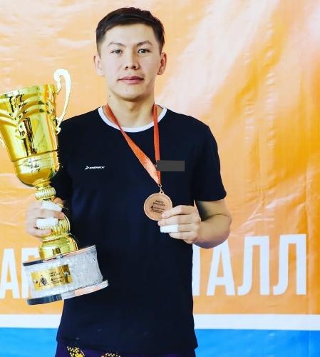 Мадияр Есенбеков
