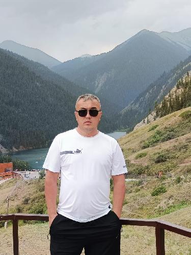 Есен Нуржанов
