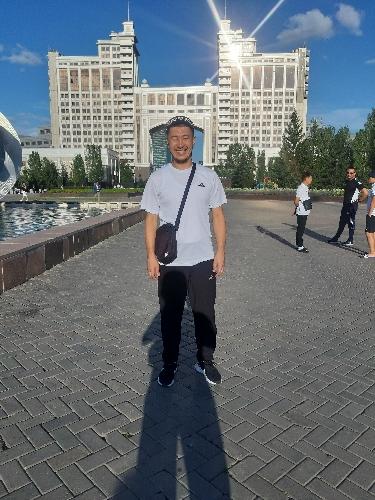Асхат Кулсариев