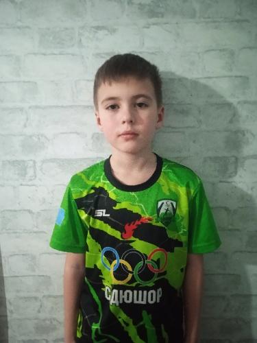 Денис Андронов