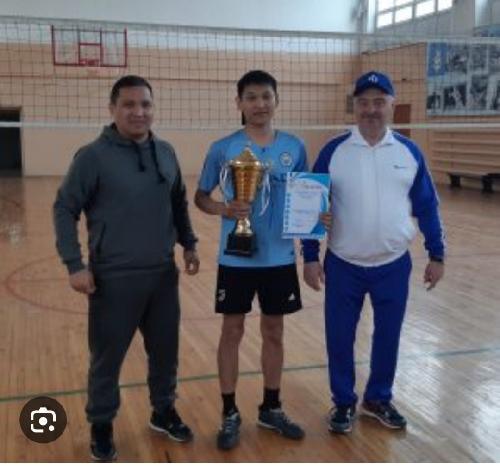 Бажан Омаров