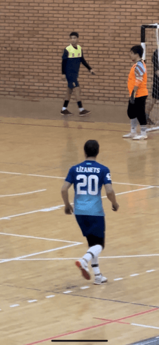 Данила Лизанец